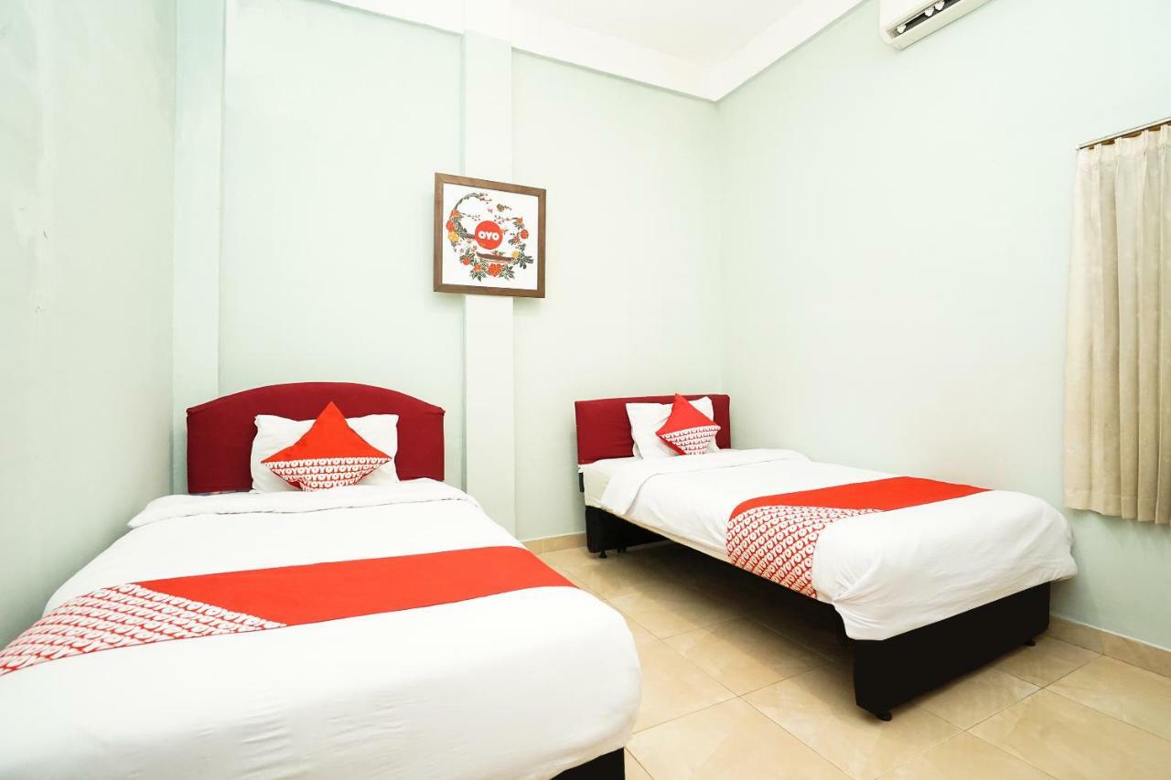 Kartika Syariah Homestay By Stayku Surabaja Exteriér fotografie